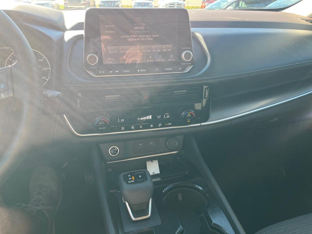 used 2021 Nissan Rogue car, priced at $17,999