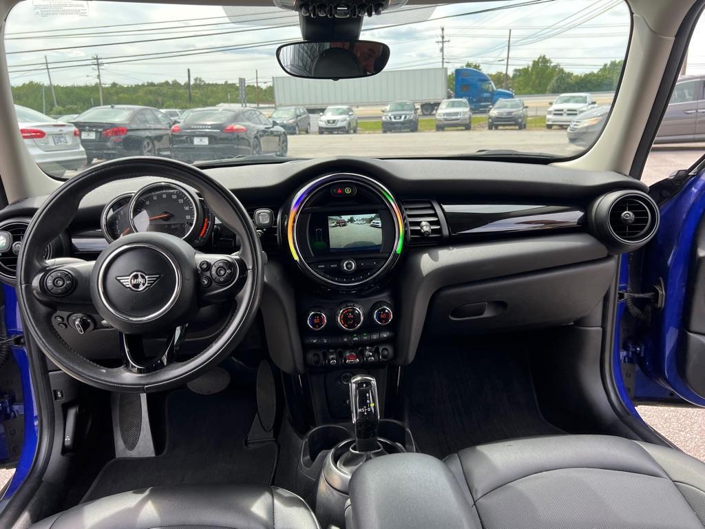 used 2021 MINI Hardtop car, priced at $15,999
