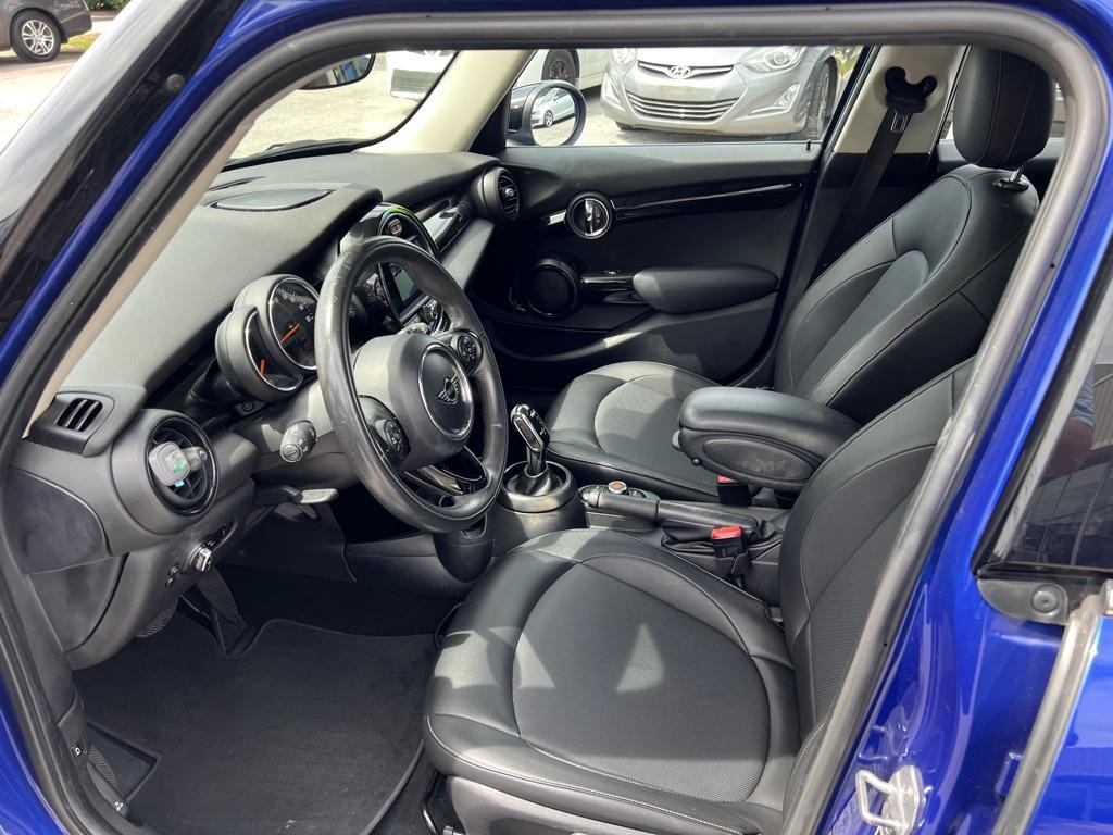 used 2021 MINI Hardtop car, priced at $15,999
