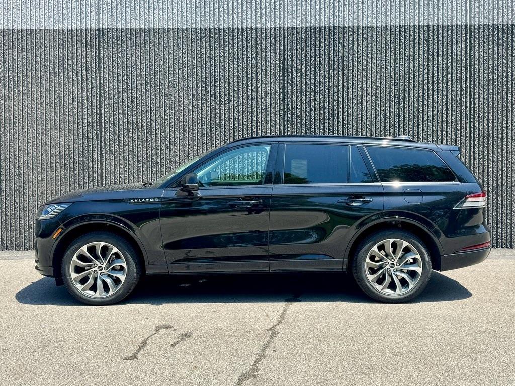 new 2025 Lincoln Aviator car, priced at $67,998