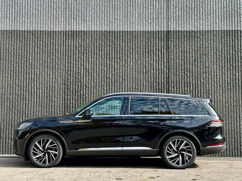 new 2025 Lincoln Aviator car, priced at $79,688