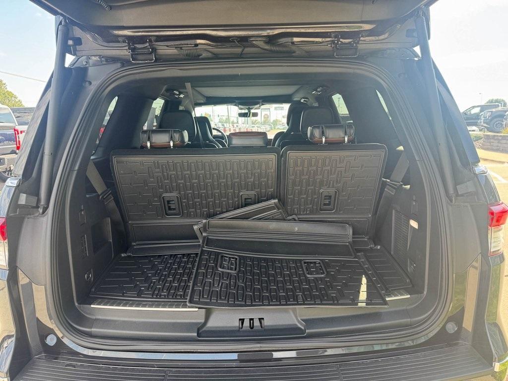 used 2024 Lincoln Navigator car, priced at $73,968