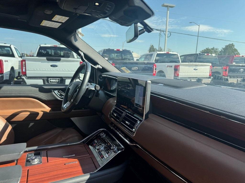 used 2024 Lincoln Navigator car, priced at $73,968