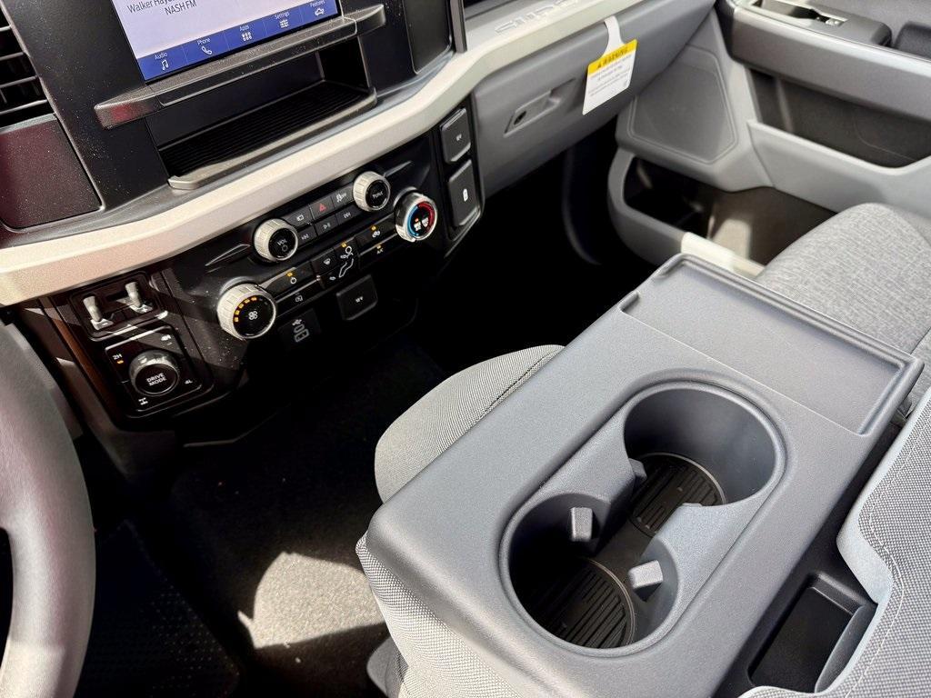 new 2025 Ford F-250 car, priced at $53,687