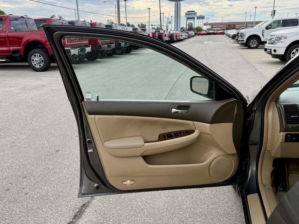 used 2006 Honda Accord car, priced at $6,858