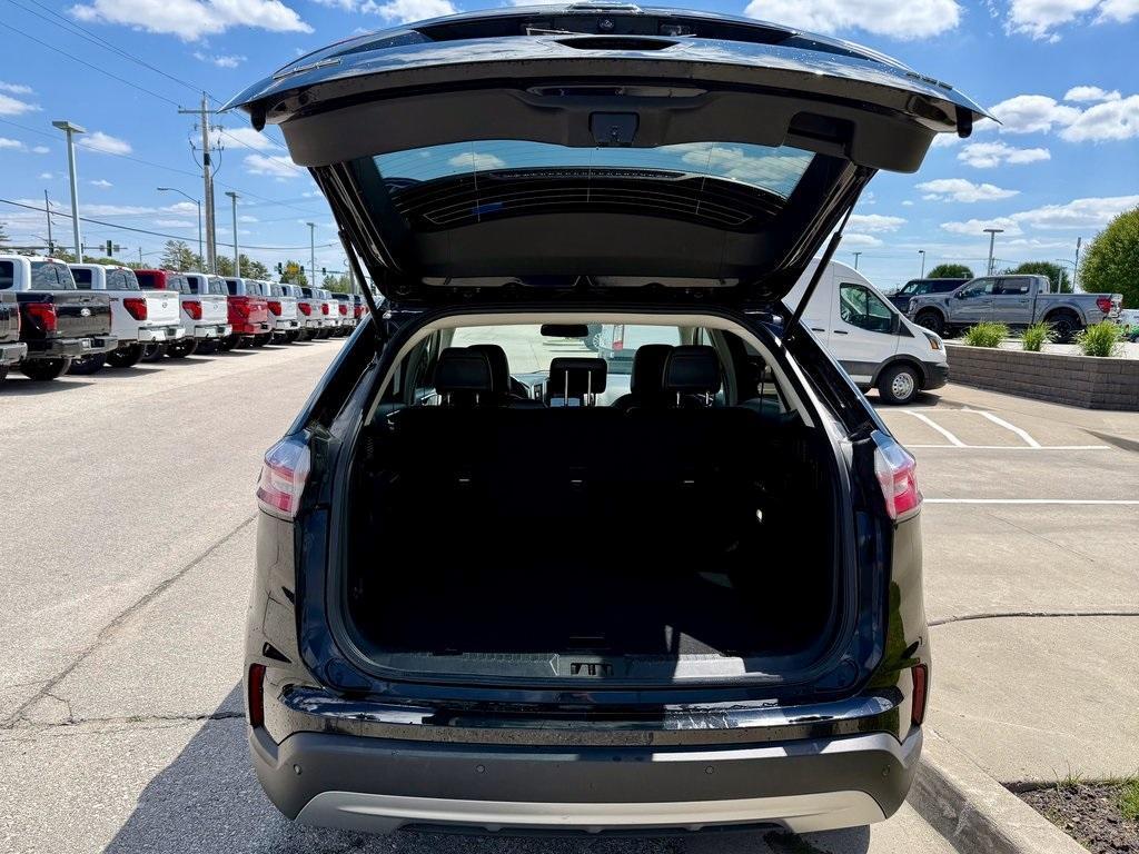 used 2024 Ford Edge car, priced at $29,238
