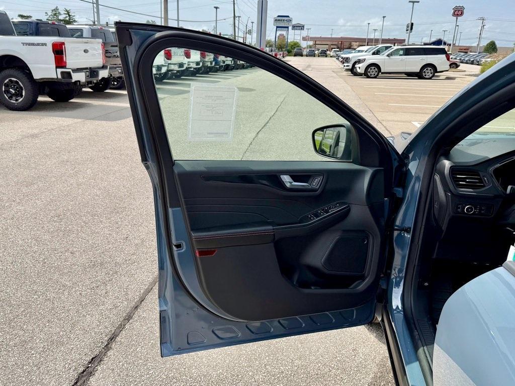 new 2025 Ford Escape car, priced at $31,811