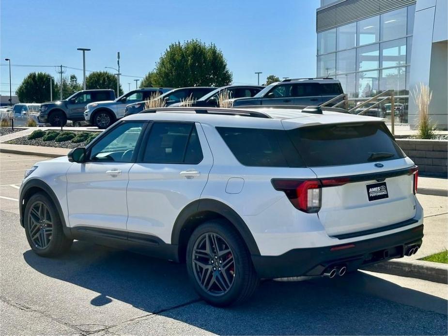 new 2025 Ford Explorer car, priced at $59,540