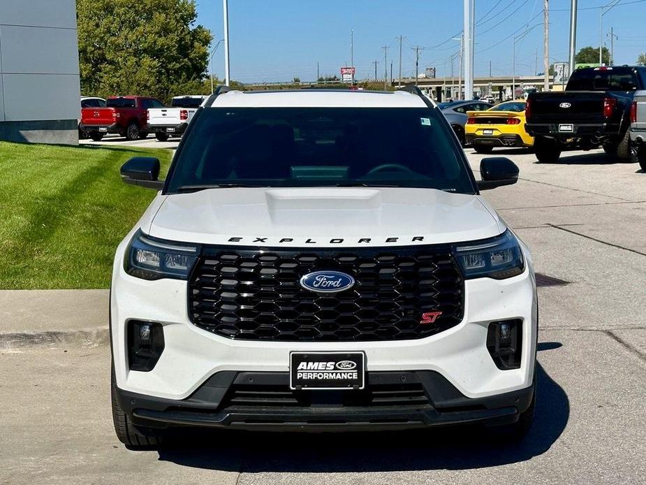 new 2025 Ford Explorer car, priced at $59,540