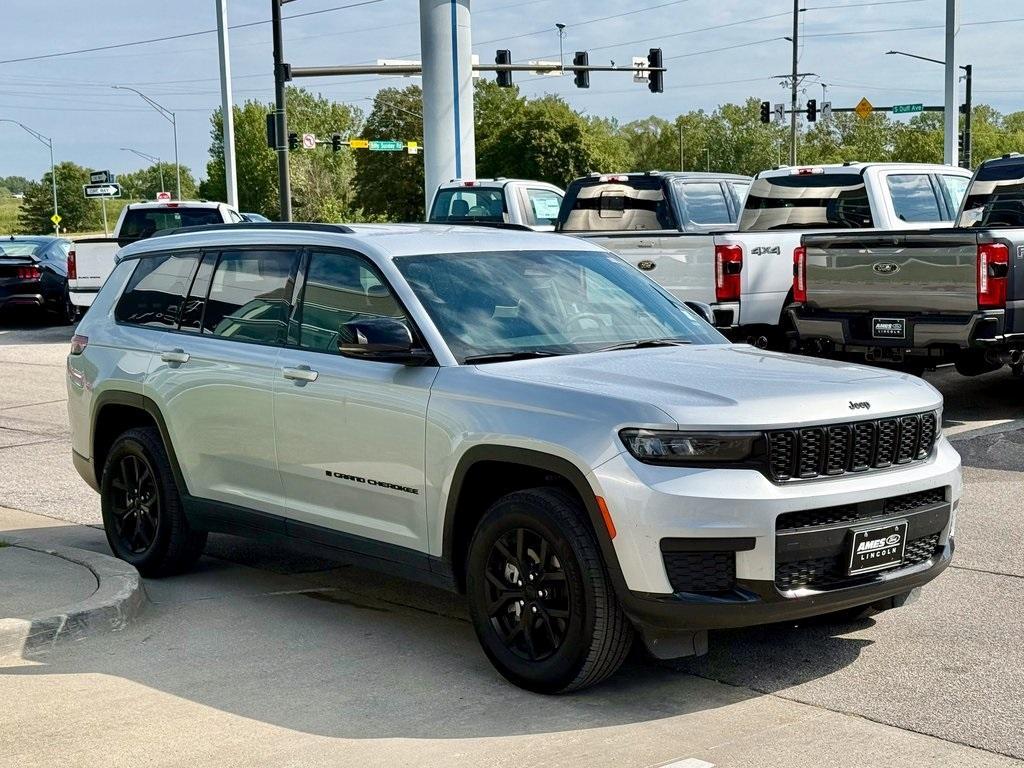 used 2024 Jeep Grand Cherokee L car, priced at $33,968
