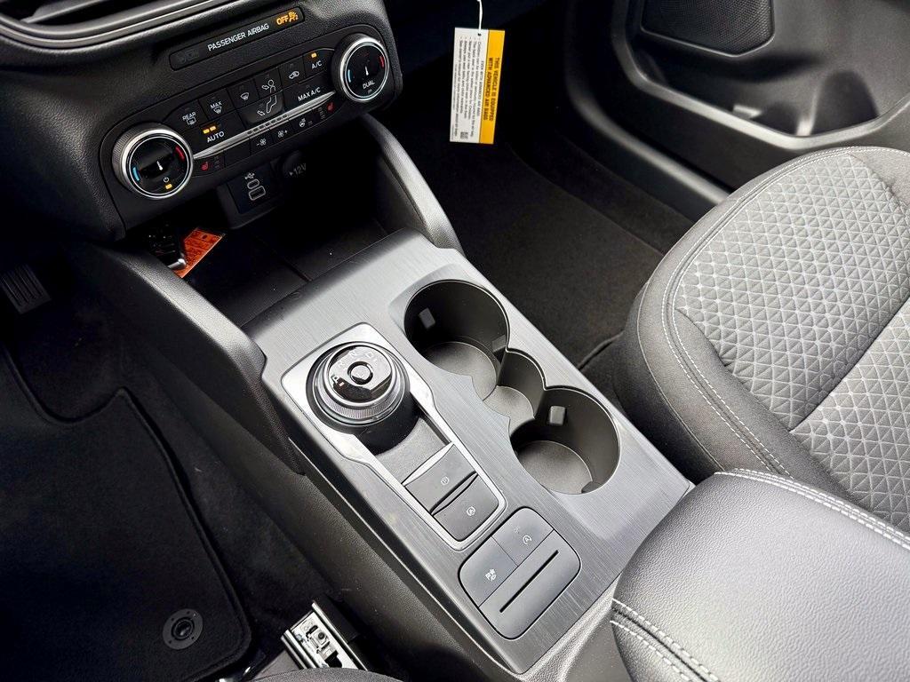 new 2025 Ford Escape car, priced at $29,875