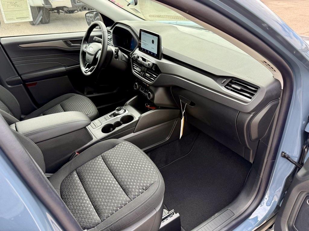 new 2025 Ford Escape car, priced at $29,875