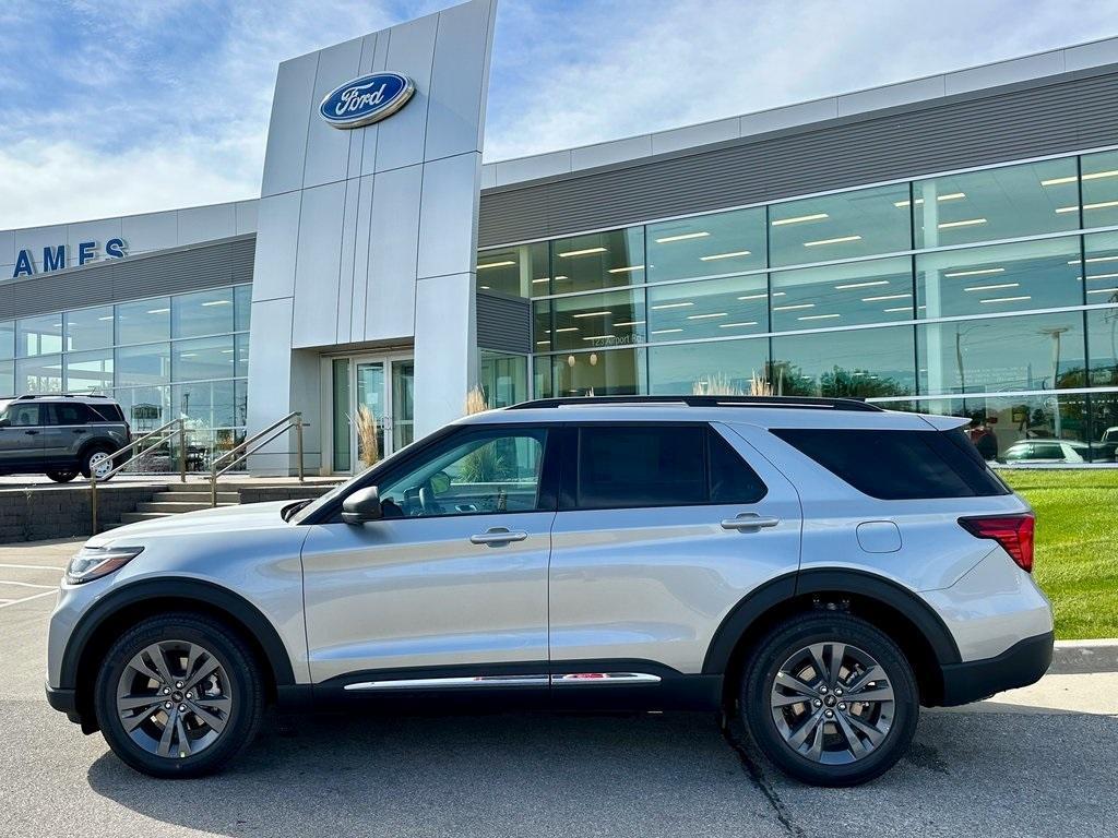 new 2025 Ford Explorer car, priced at $45,855