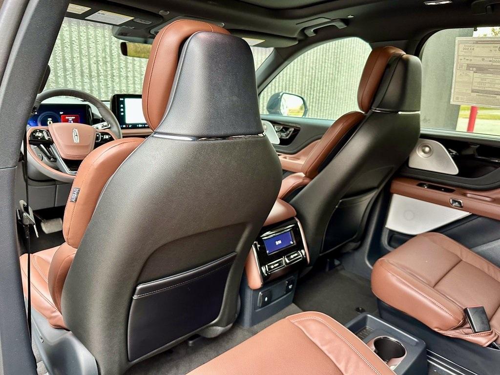 new 2025 Lincoln Aviator car, priced at $75,509