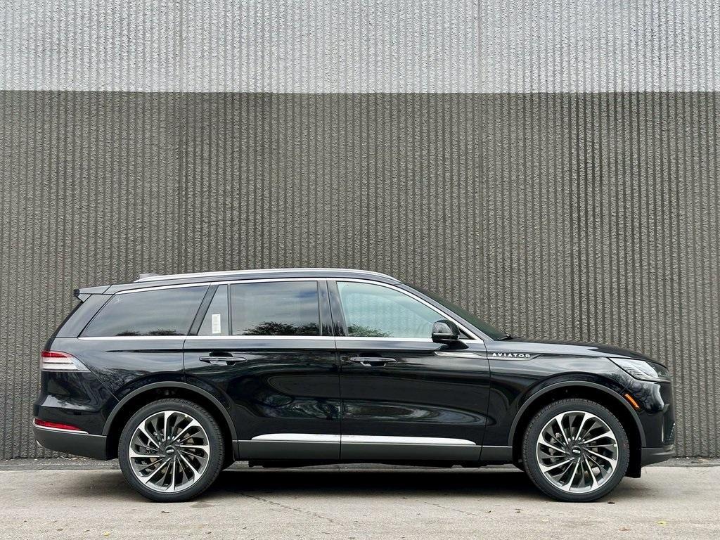 new 2025 Lincoln Aviator car, priced at $75,509