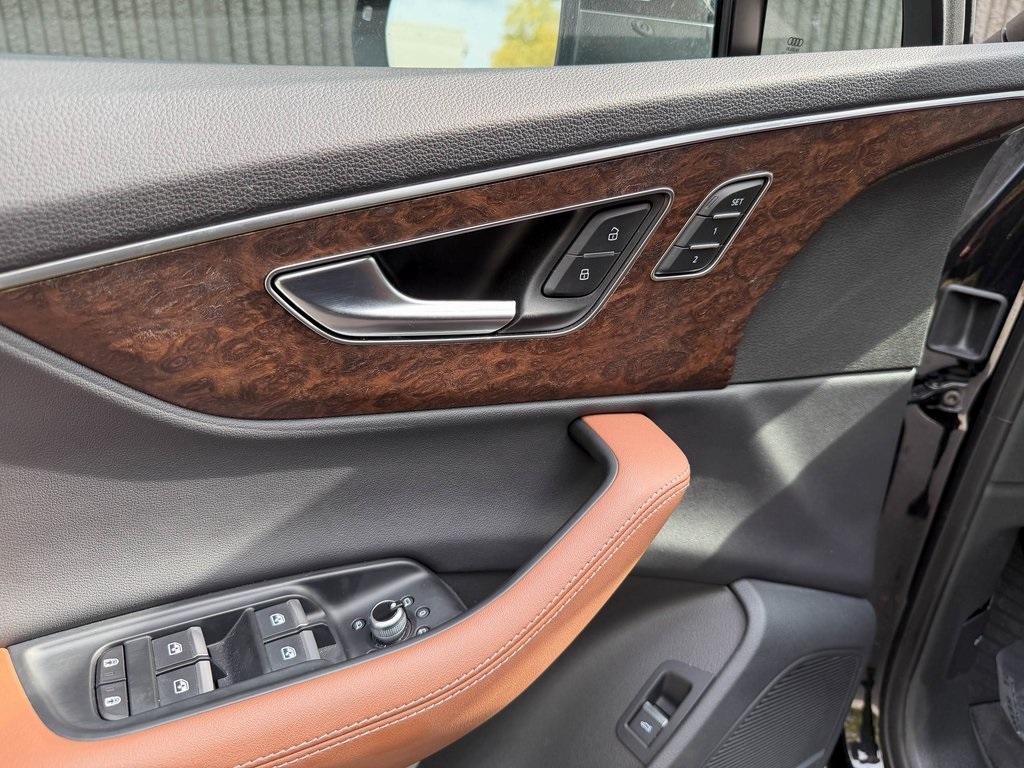 used 2025 Audi Q7 car, priced at $58,698