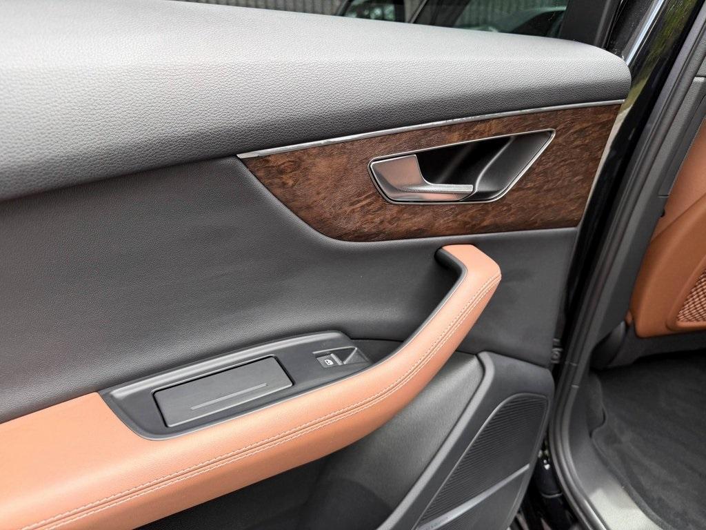 used 2025 Audi Q7 car, priced at $58,698