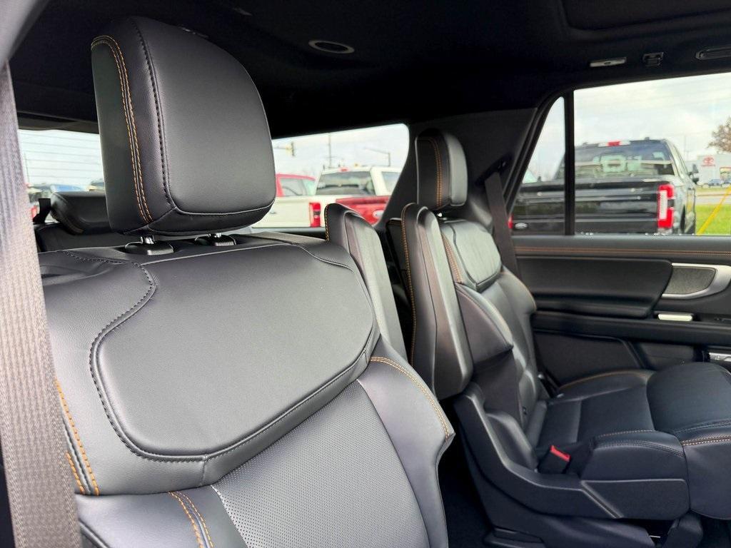 new 2025 Ford Expedition car, priced at $84,127