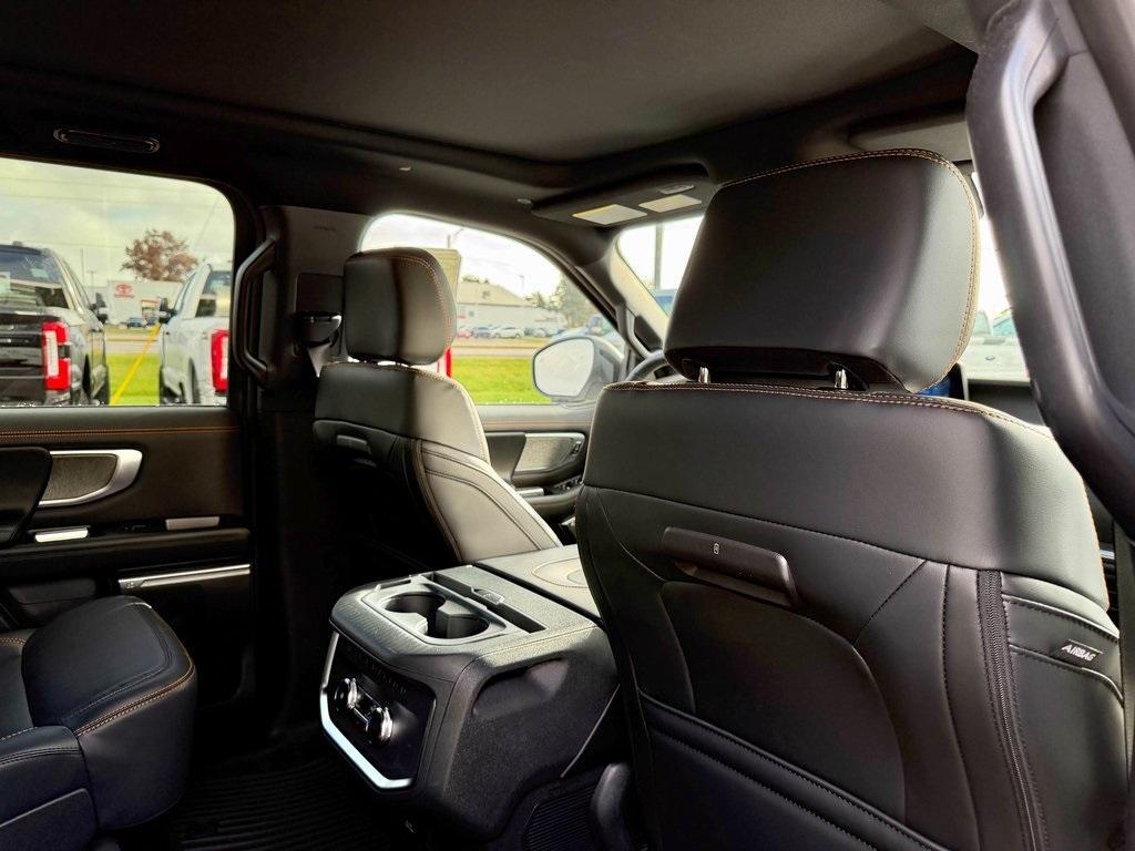 new 2025 Ford Expedition car, priced at $84,127