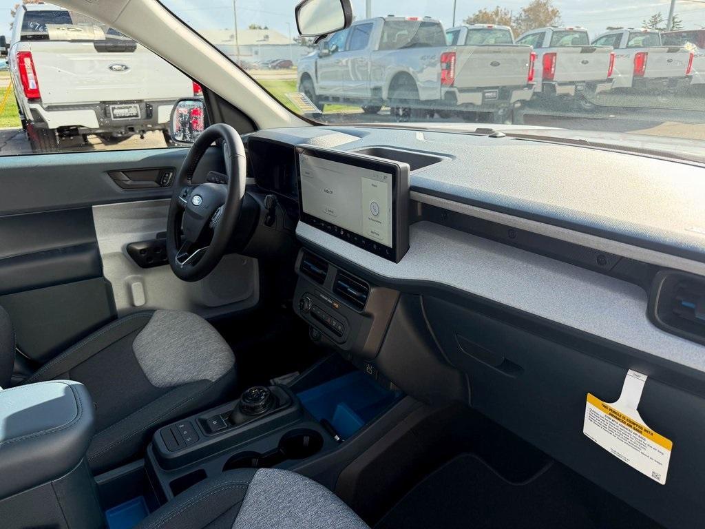 new 2025 Ford Maverick car, priced at $34,420