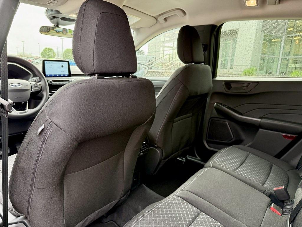 new 2025 Ford Escape car, priced at $29,875