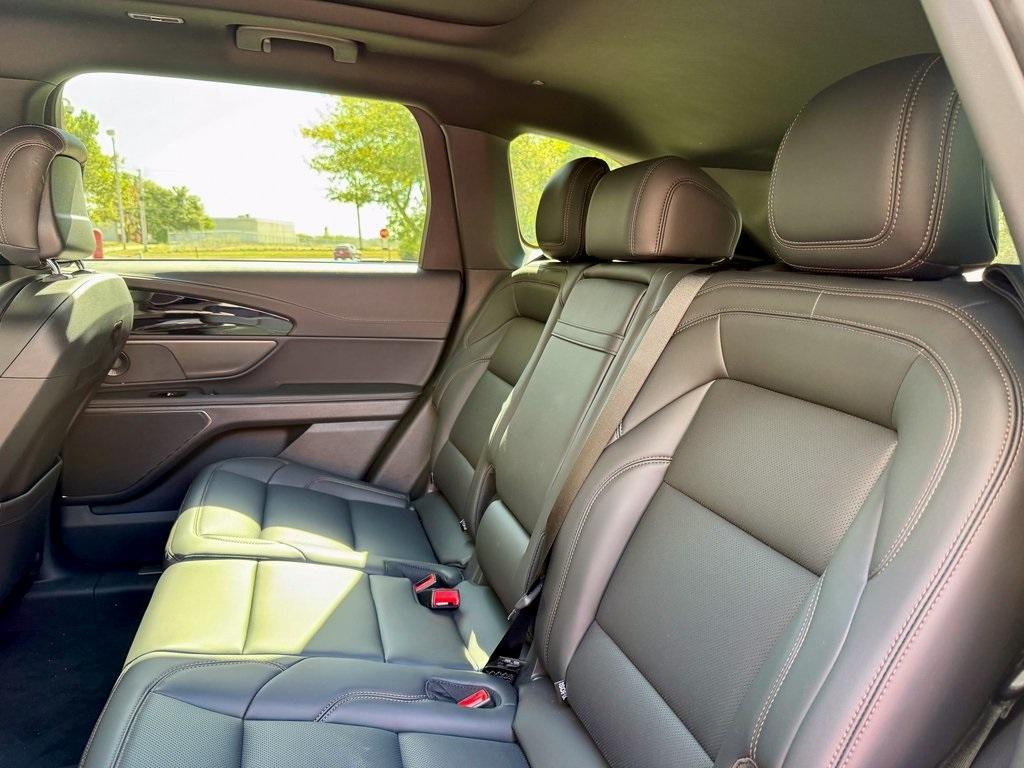 new 2025 Lincoln Nautilus car, priced at $61,896