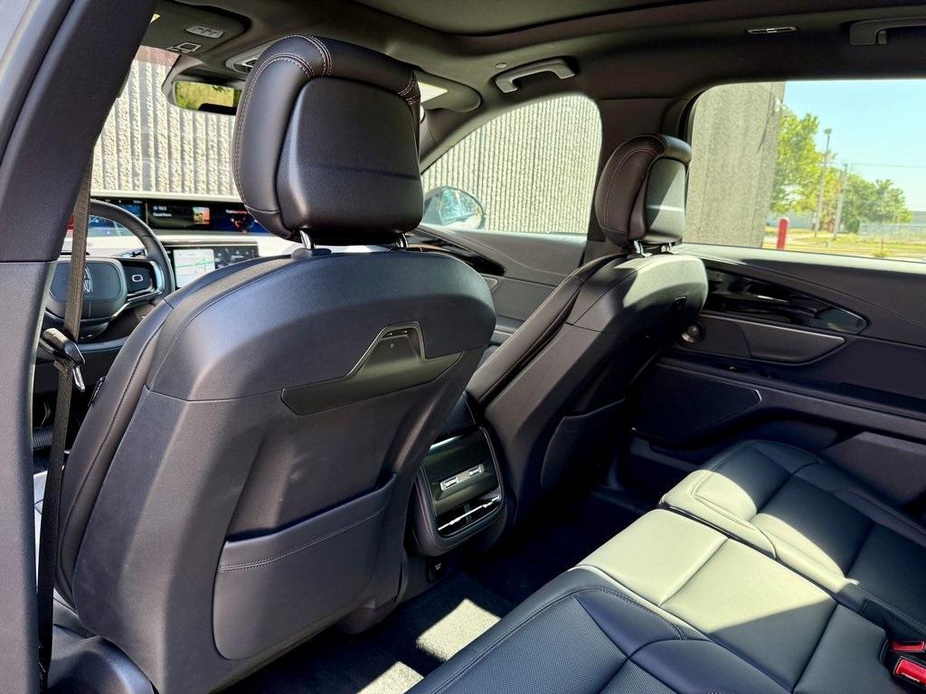 new 2025 Lincoln Nautilus car, priced at $61,896