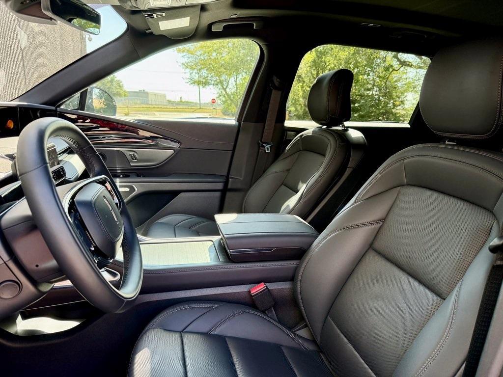 new 2025 Lincoln Nautilus car, priced at $61,896