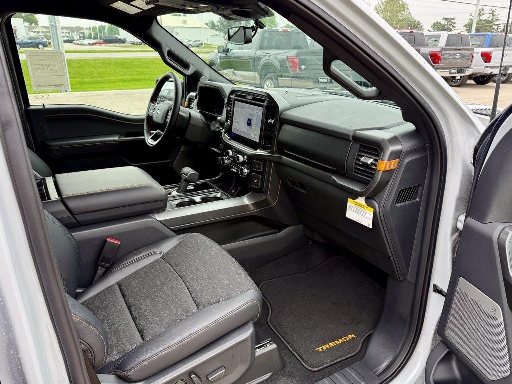new 2025 Ford F-150 car, priced at $66,295