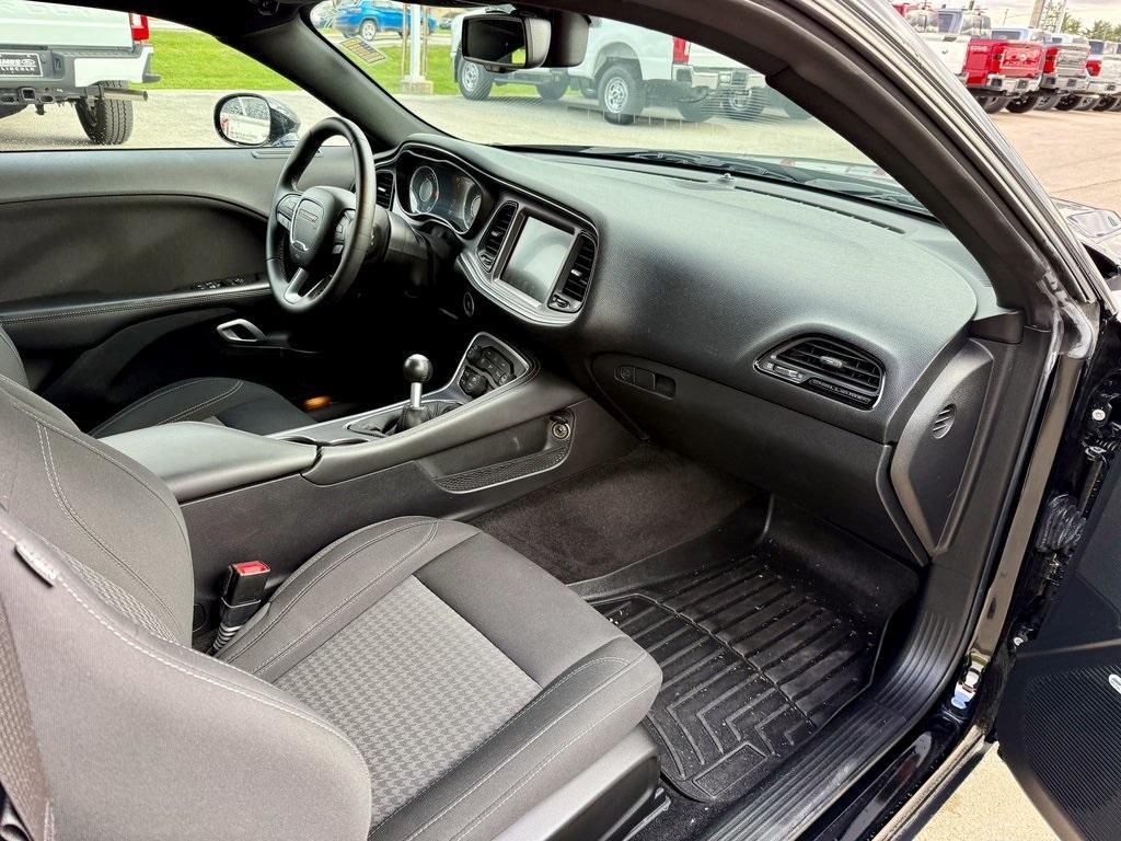 used 2015 Dodge Challenger car