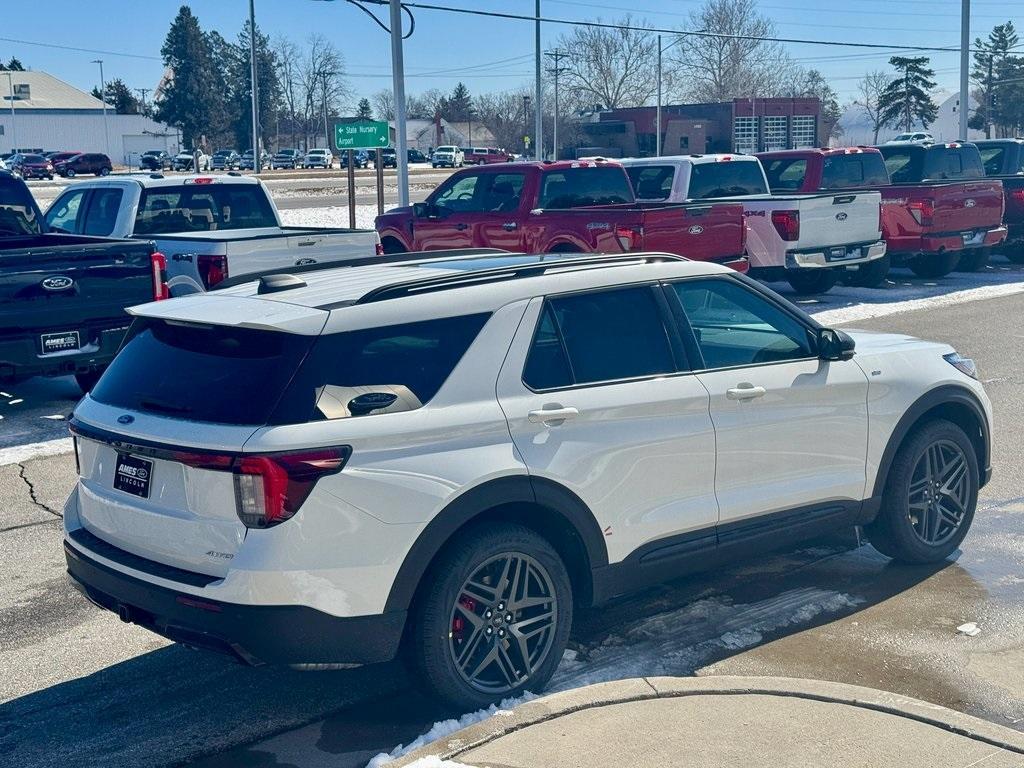 new 2025 Ford Explorer car, priced at $50,579