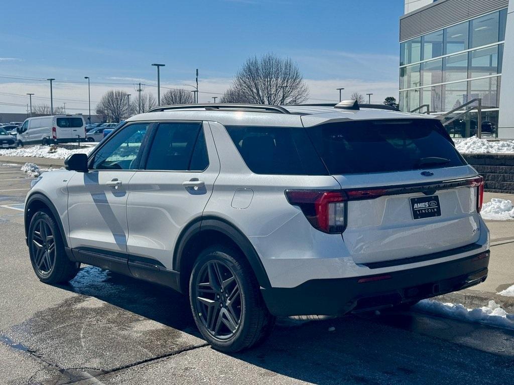 new 2025 Ford Explorer car, priced at $50,579