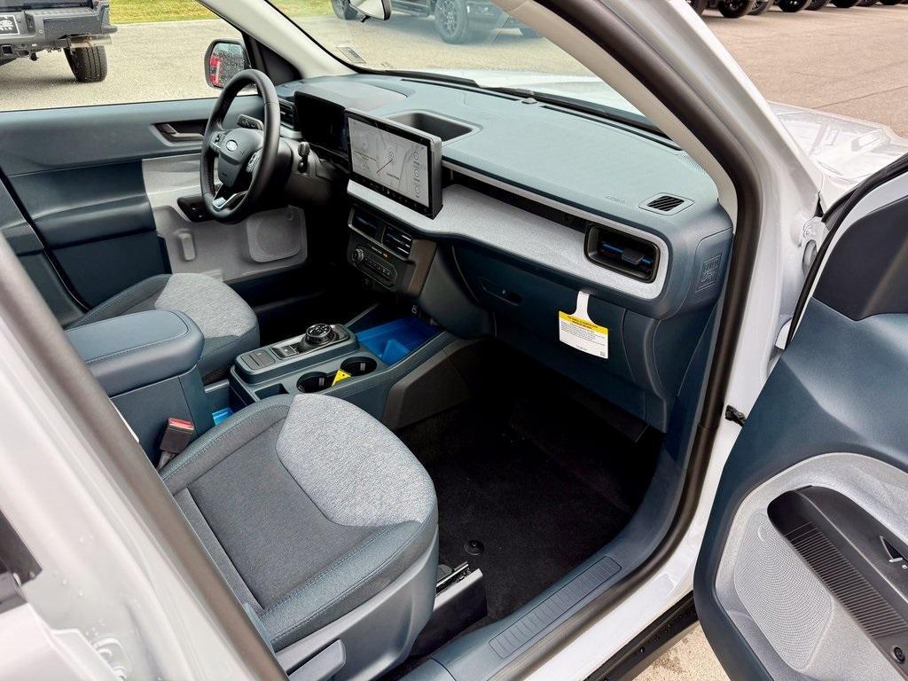 new 2025 Ford Maverick car, priced at $34,885