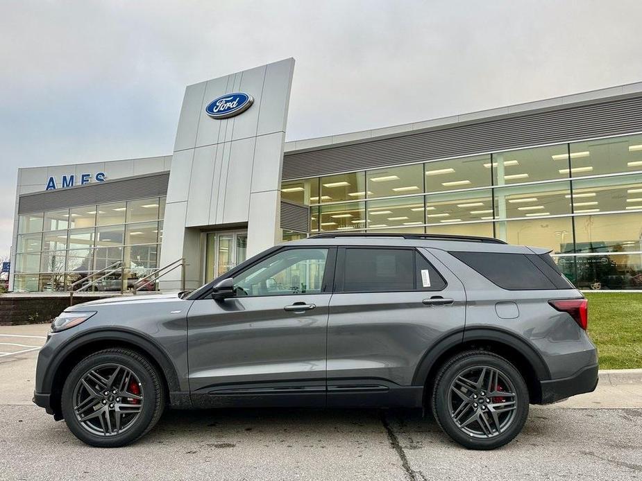 new 2025 Ford Explorer car, priced at $51,290