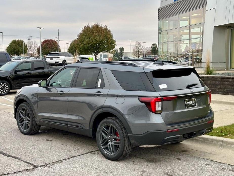 new 2025 Ford Explorer car, priced at $51,290