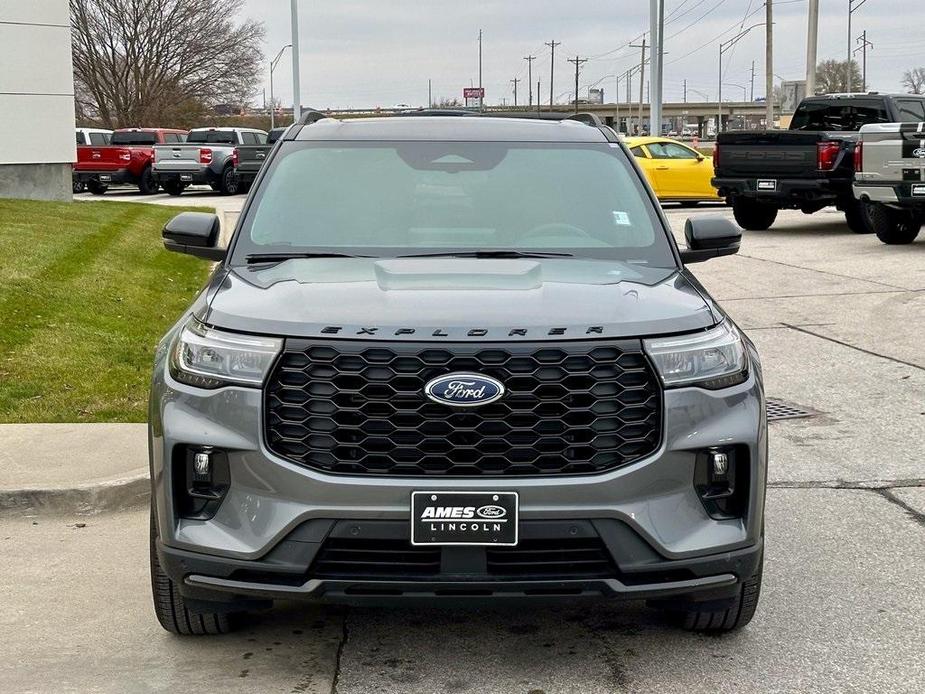 new 2025 Ford Explorer car, priced at $51,290