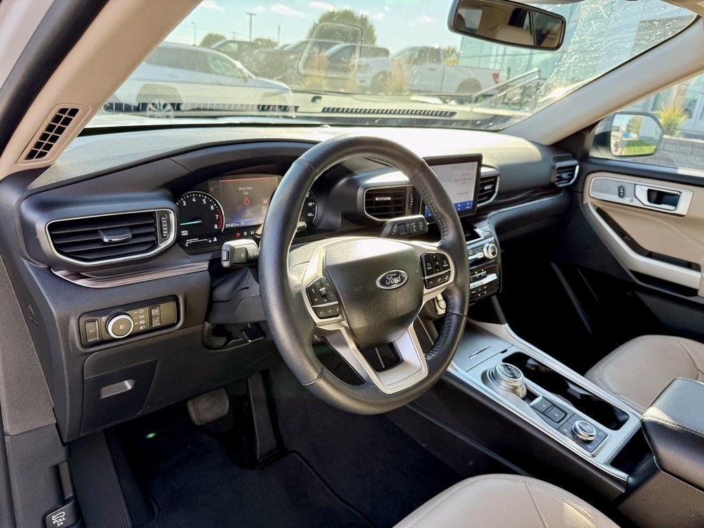 used 2023 Ford Explorer car, priced at $33,324