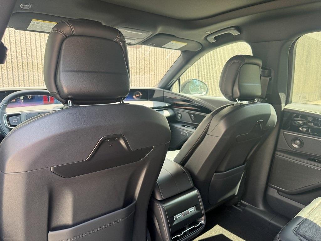 new 2025 Lincoln Nautilus car, priced at $61,832