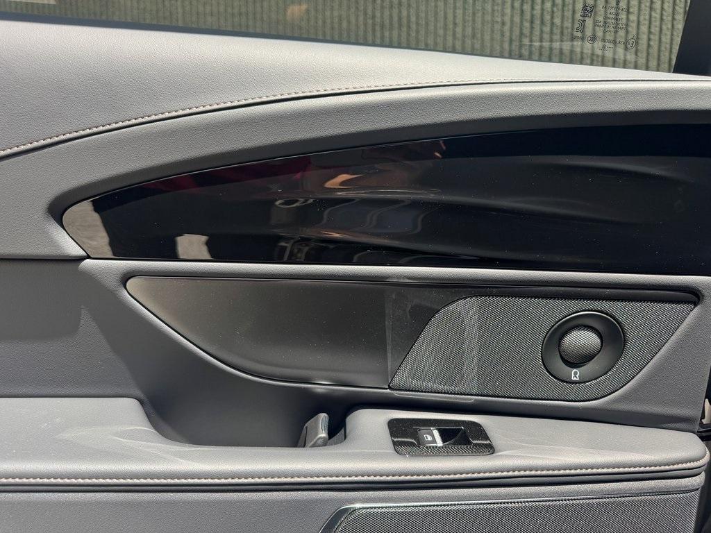 new 2025 Lincoln Nautilus car, priced at $61,832