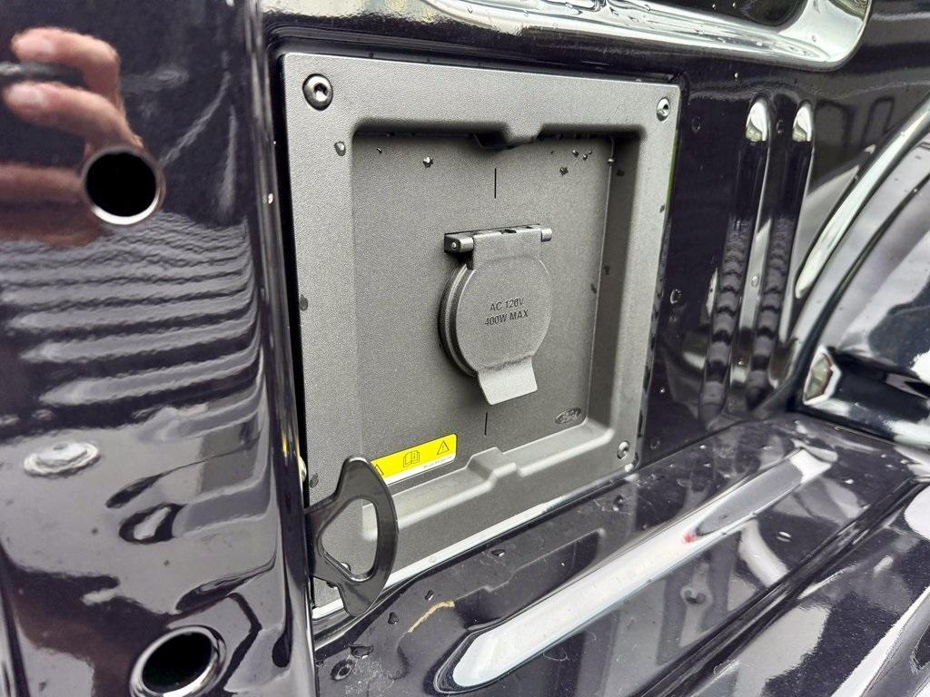 new 2025 Ford F-150 car, priced at $51,961