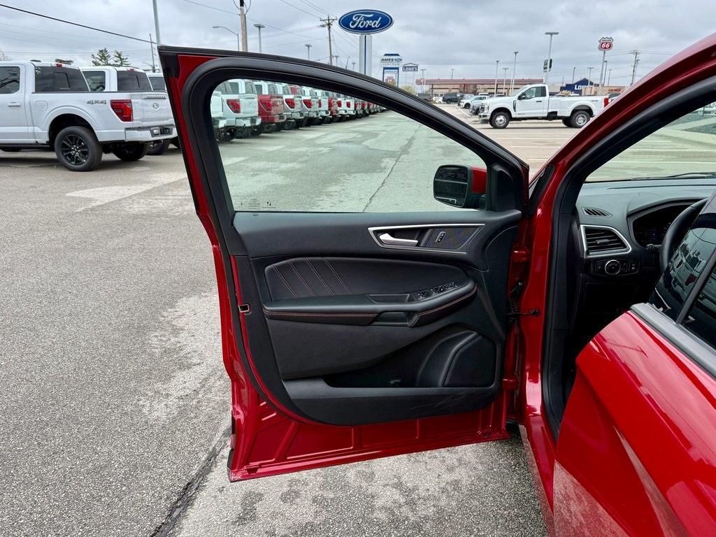 used 2023 Ford Edge car, priced at $25,968