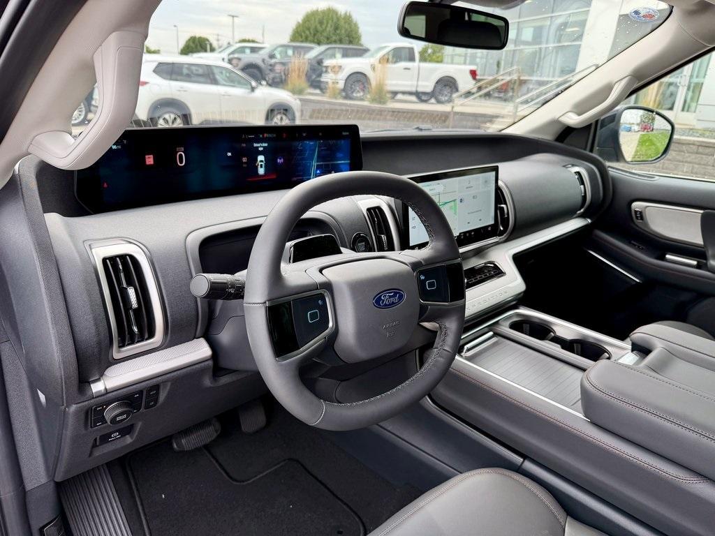 new 2025 Ford Expedition car, priced at $70,593