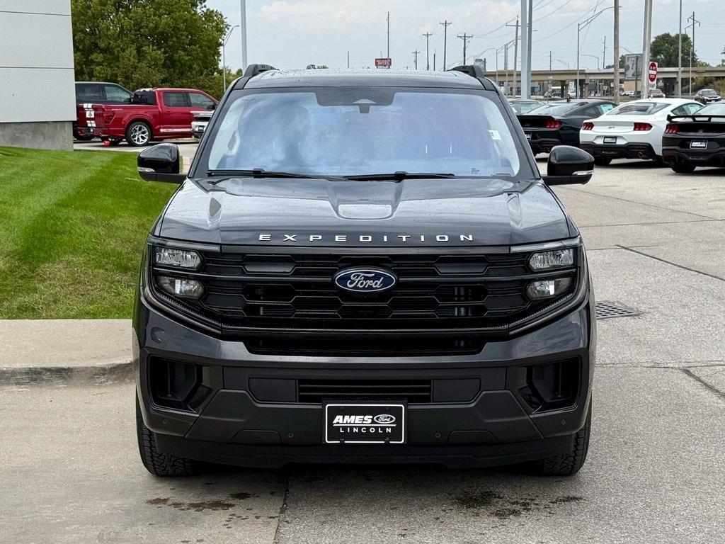 new 2025 Ford Expedition car, priced at $70,593
