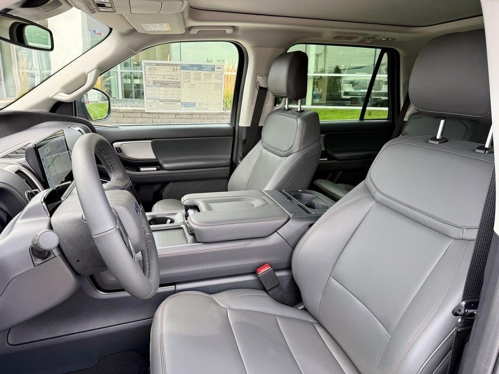 new 2025 Ford Expedition car, priced at $70,593