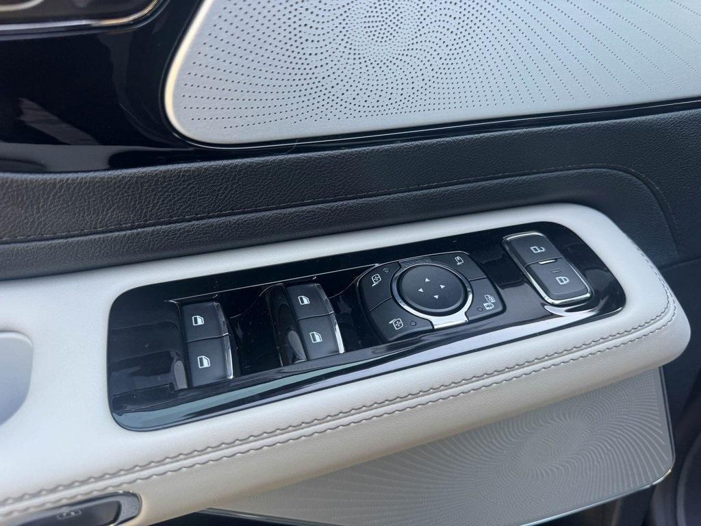 new 2025 Lincoln Aviator car, priced at $75,769
