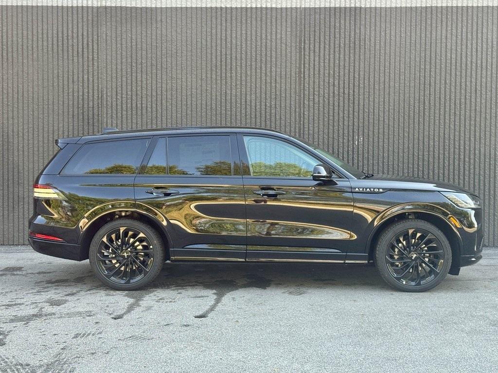 new 2025 Lincoln Aviator car, priced at $75,769