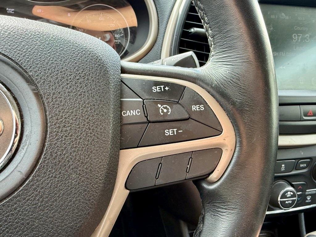 used 2016 Jeep Cherokee car, priced at $10,968