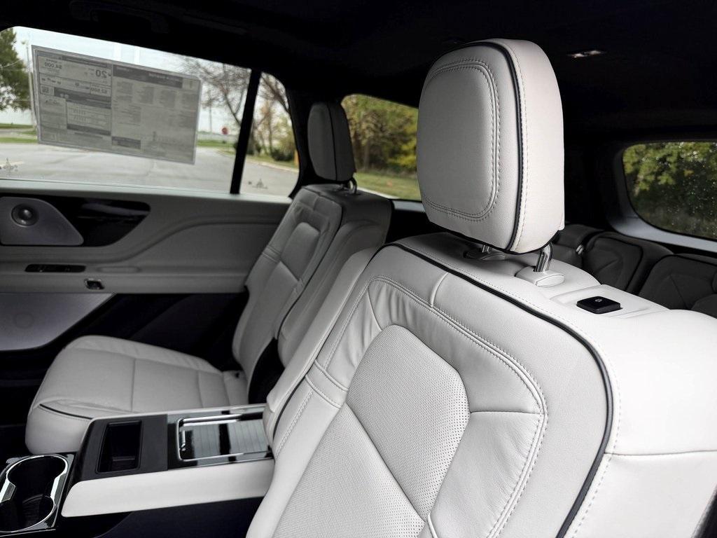 new 2026 Lincoln Aviator car, priced at $91,555