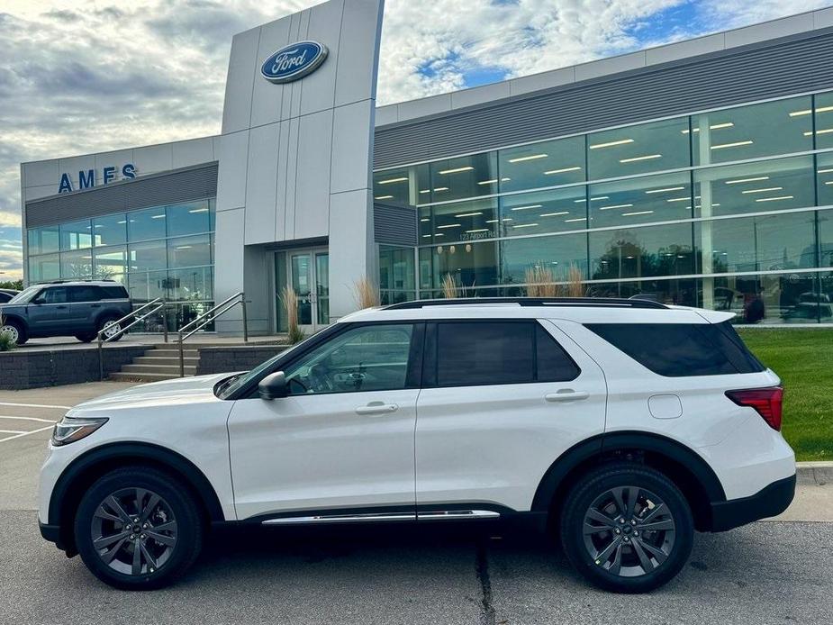 new 2025 Ford Explorer car, priced at $48,998