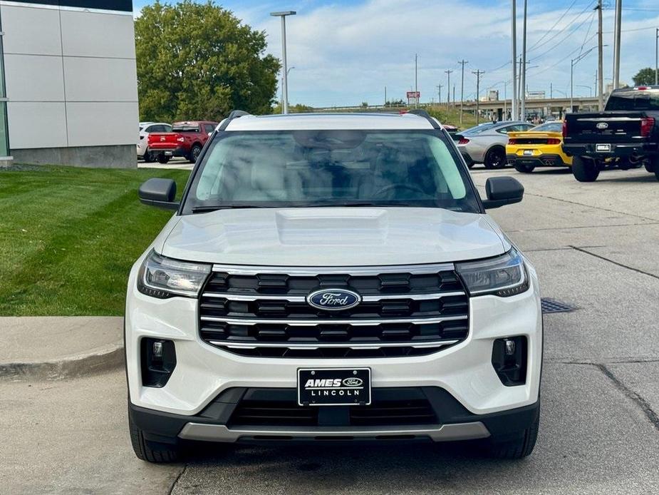 new 2025 Ford Explorer car, priced at $48,998